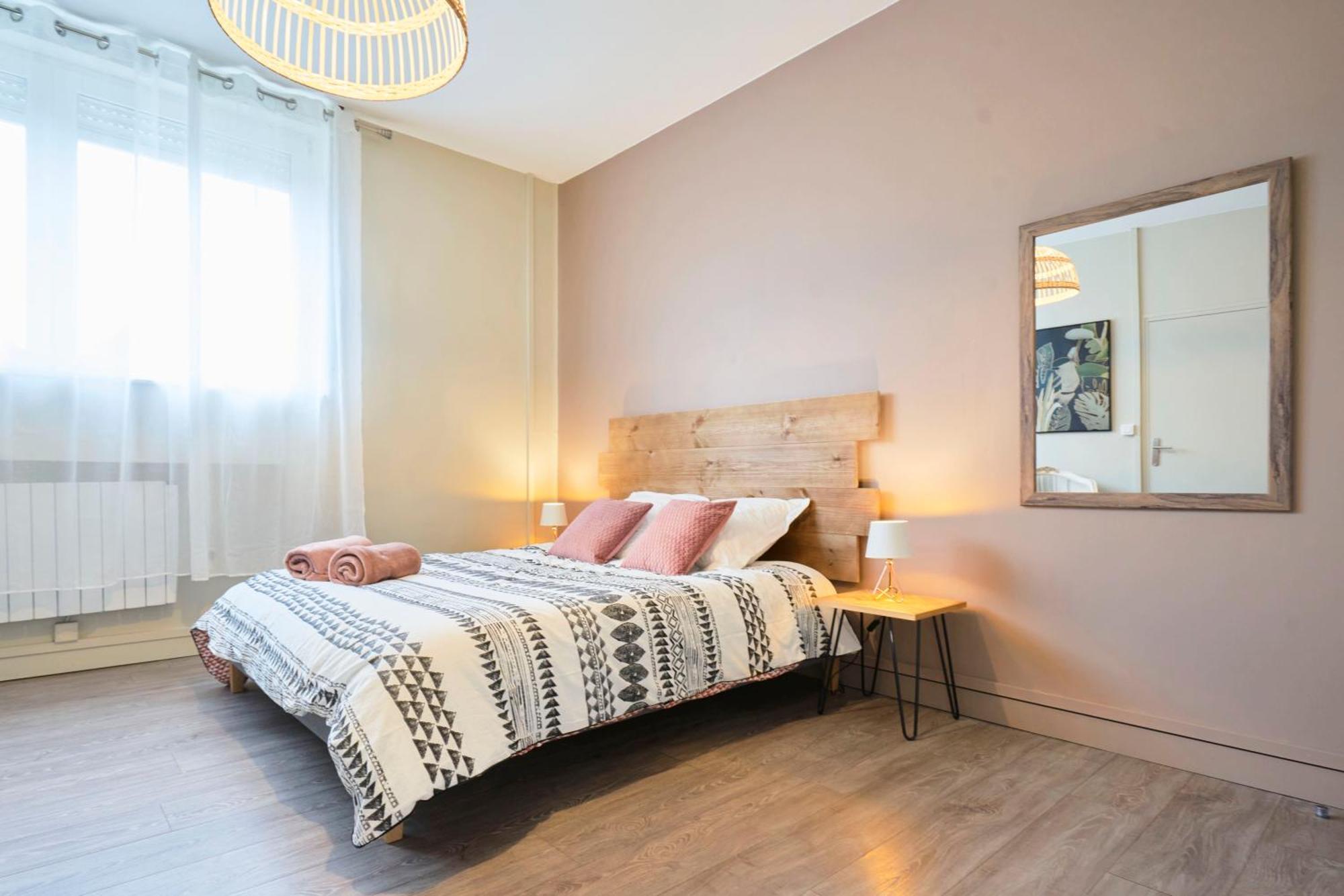 Locationstourcoing - Le 100 Apartment Ngoại thất bức ảnh